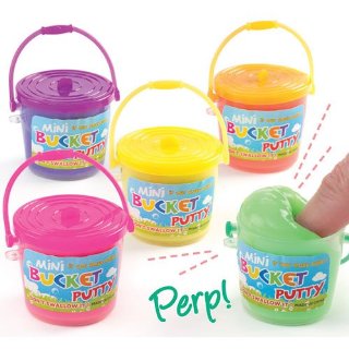 Recensioni dei clienti per Mini benna Squishy Gooey Mastice, Party Bag Fillers per Boys & Girls, premi per bambini - Confezione da 5 | tripparia.it