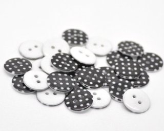 Recensioni dei clienti per 10 x 15mm in bianco e nero a pois Spotty round pulsanti. Merceria / Crafts / Candele / cucito, matrimoni ecc | tripparia.it