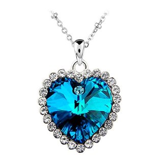 Recensioni dei clienti per Le collana Premium® titanico del cuore dell'oceano ciondolo a forma di cuore Blue Metallic cristallo Swarovski | tripparia.it