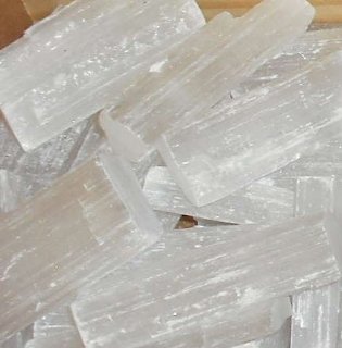 Selenite Naturale da 10cm (bianca tra...