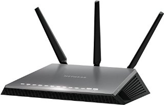 Netgear D7000-100PES AC1900 Mbps Nighthawk WiFi Modem Router, VDSL/ADSL/Fibra, 4 Porte Gigabit, 1 Porta WAN, Dual Band, Processore Dualcore a 1 GHz, 2 Porte USB 3.0, 3 Antenne Esterne Rimovibili, Nero