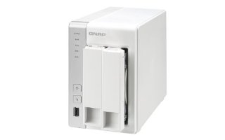 Recensioni dei clienti per Server di Qnap TS-220 NAS (2-Bay, Marvell 1,6GHz, 512MB di memoria RAM DDR3, SATA II, 1x Gigabit RJ-45) | tripparia.it