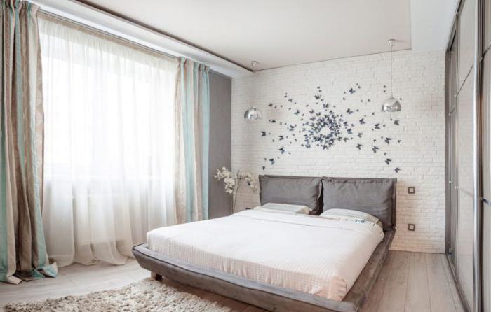 Design contemporaneo del soffitto della camera da letto
