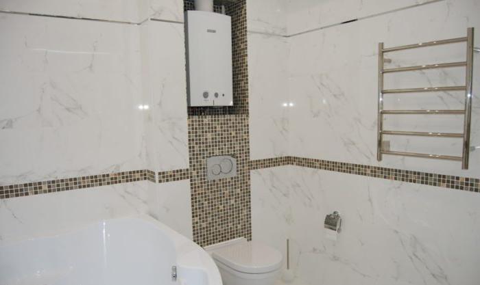 Mosaico per la suddivisione in zone delle pareti del bagno