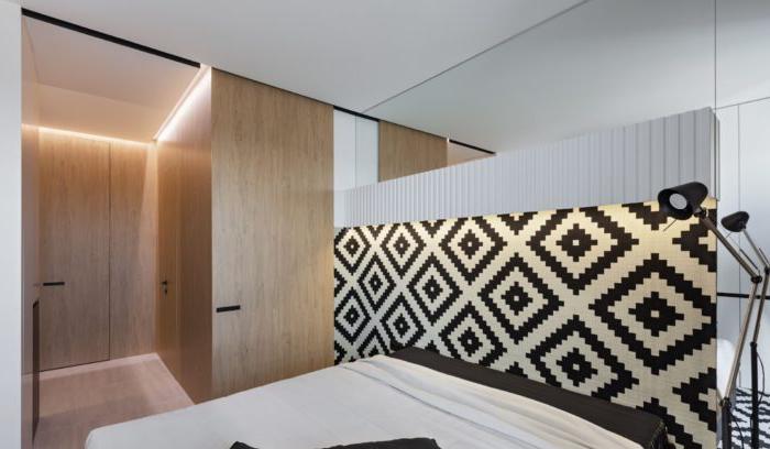 Design high-tech in una piccola camera da letto
