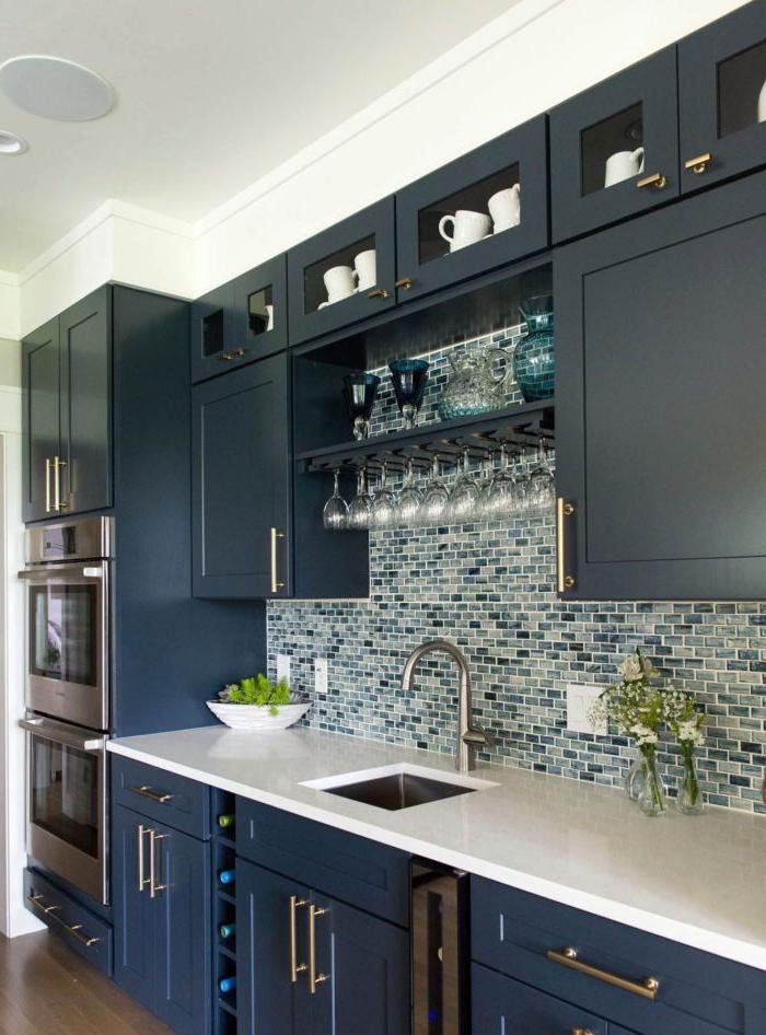 Mosaico grembiule da cucina blu neoclassico