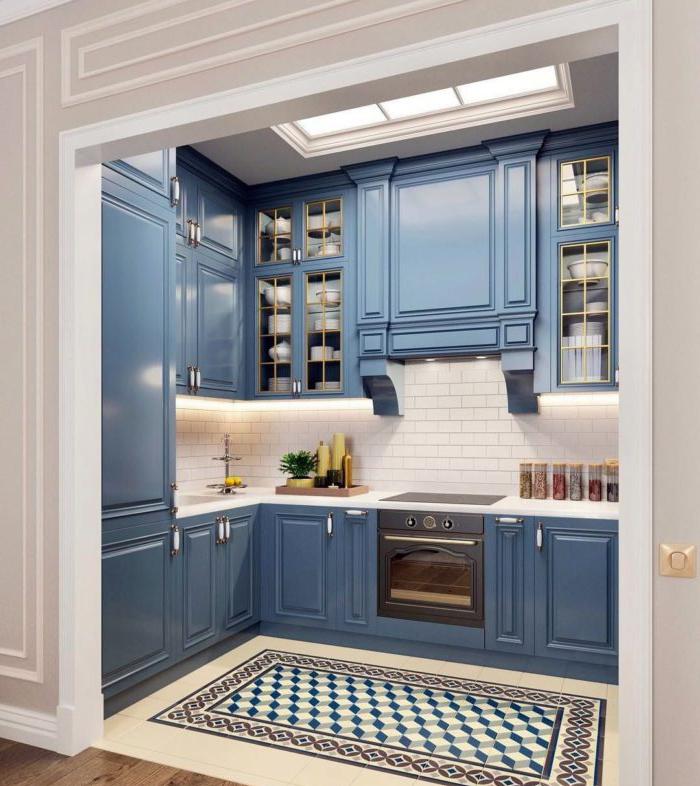 Cucina neoclassica blu-soggiorno